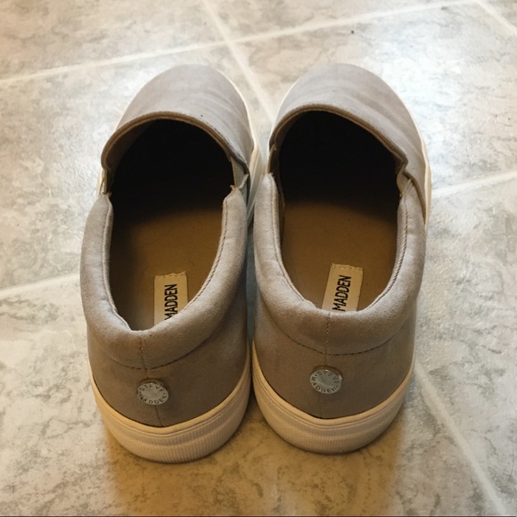 Steve Madden Slide On Runner - Picture 4 of 5